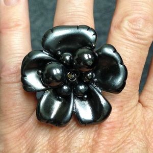 Gunmetal Gray Flower Ring